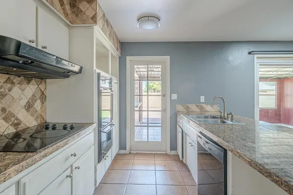 $3,500 | 3236 South Kenwood Lane, Tempe, AZ 85282