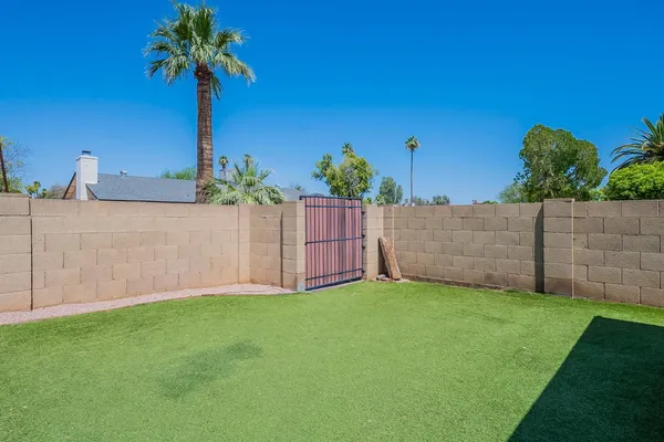 $3,500 | 3236 South Kenwood Lane, Tempe, AZ 85282