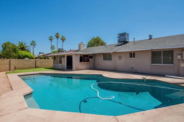 $3,500 | 3236 South Kenwood Lane, Tempe, AZ 85282