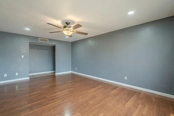 $3,500 | 3236 South Kenwood Lane, Tempe, AZ 85282