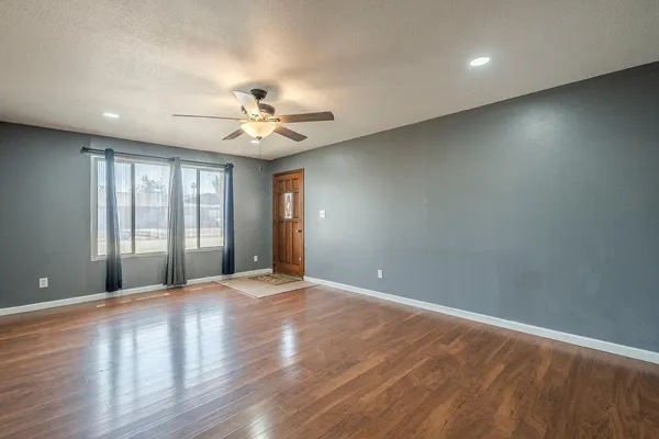 $3,500 | 3236 South Kenwood Lane, Tempe, AZ 85282