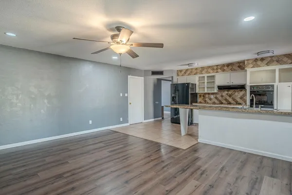 $3,500 | 3236 South Kenwood Lane, Tempe, AZ 85282