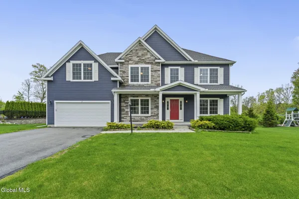 $898,000 | 31 Stablegate Drive, Ballston, NY 12019