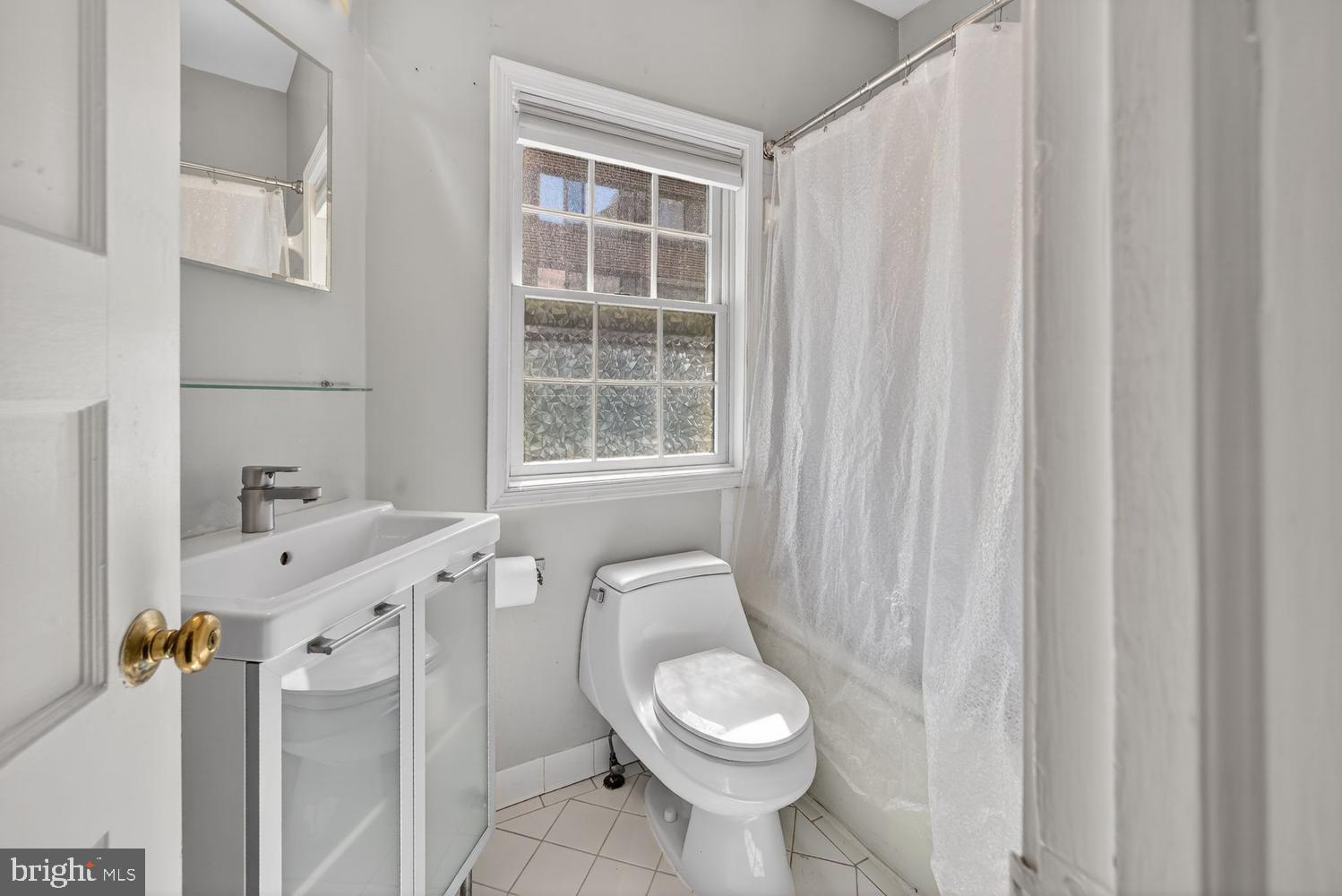 1025 30th Street Northwest Washington, DC 20007 - Photo 16 of 35