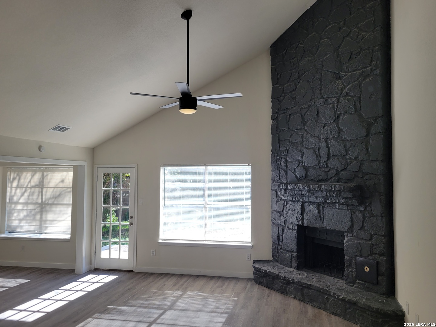 6810 Raintree Path San Antonio, TX 78233 - Photo 8 of 25 Gallery Image 8