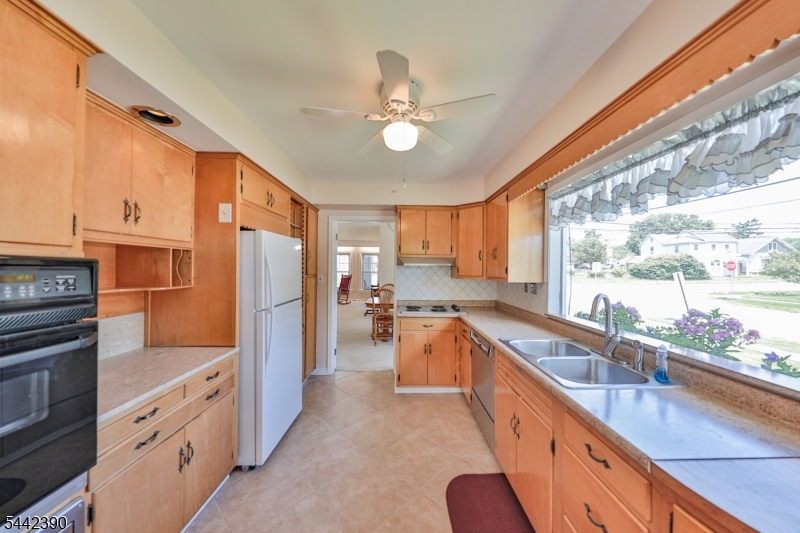 670 Belvidere Road Phillipsburg, NJ 08865 - Photo 15 of 50