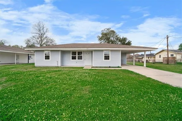 $1,800 | 120 Yorke Street, Belle Chasse, LA 70037