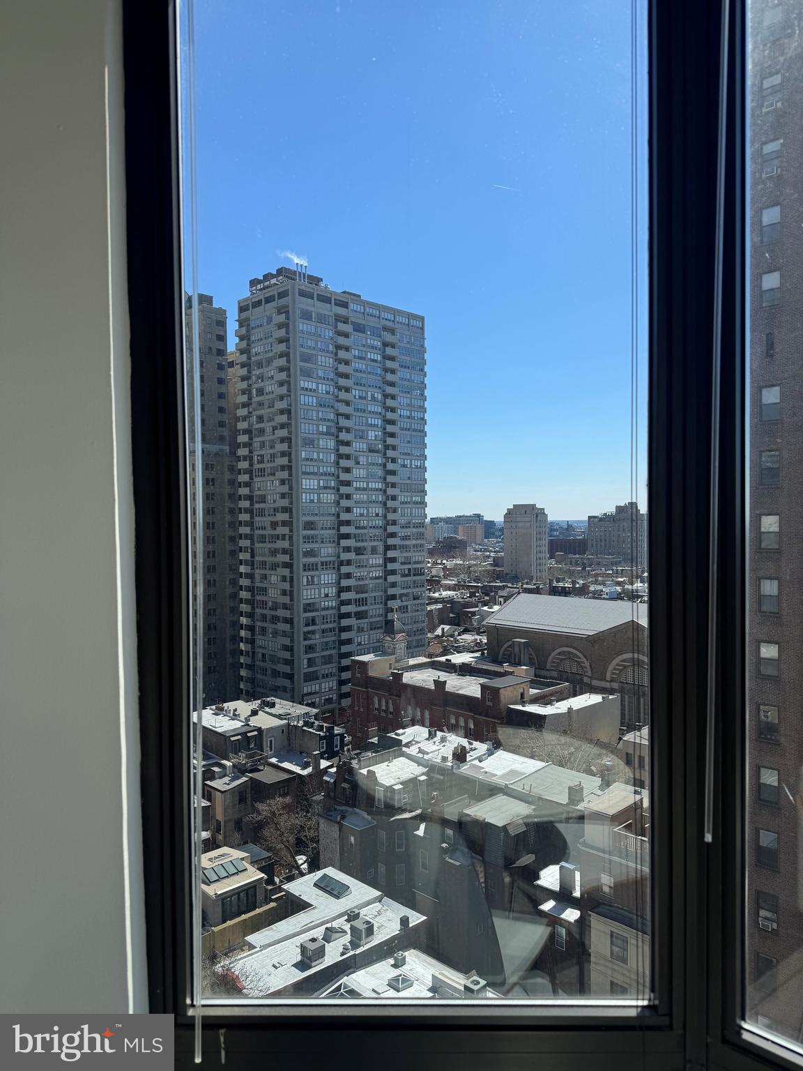 2018-32 Walnut Street, Unit 17M Philadelphia, PA 19103 - Photo 11 of 16