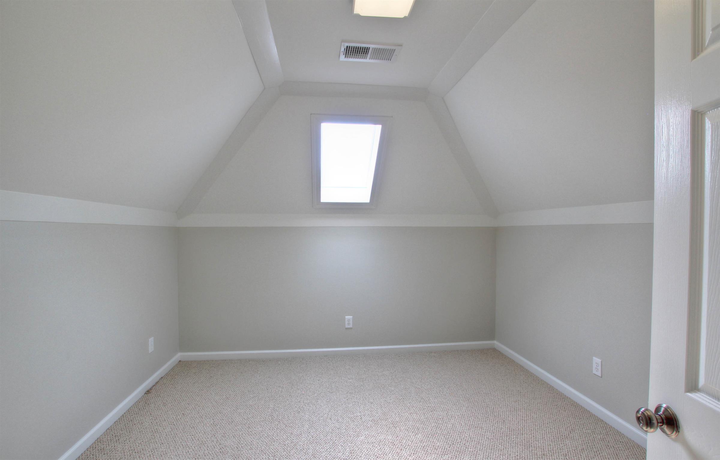 225 Conquest Road Murfreesboro, TN 37128 - Photo 17 of 21 Office