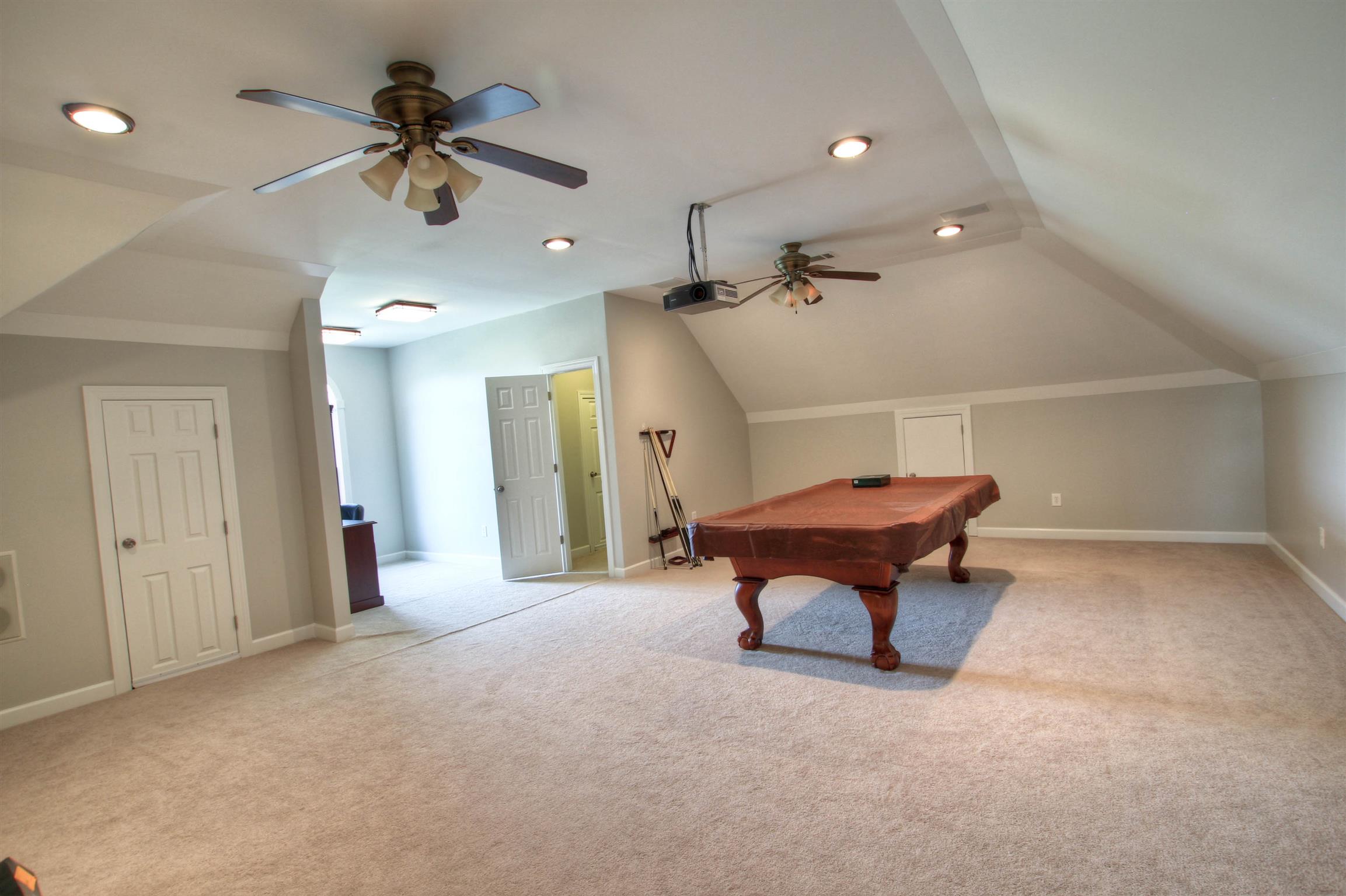 225 Conquest Road Murfreesboro, TN 37128 - Photo 19 of 21 Large rec space with closet. Pool table negotiable.