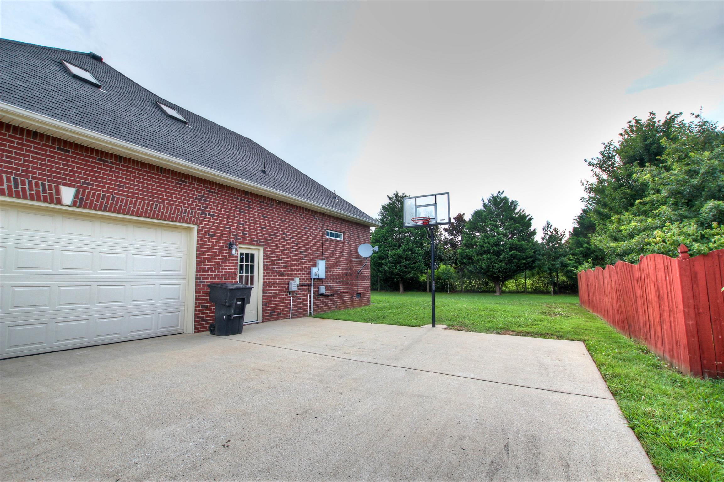 225 Conquest Road Murfreesboro, TN 37128 - Photo 21 of 21 Two car garage and concrete drive.