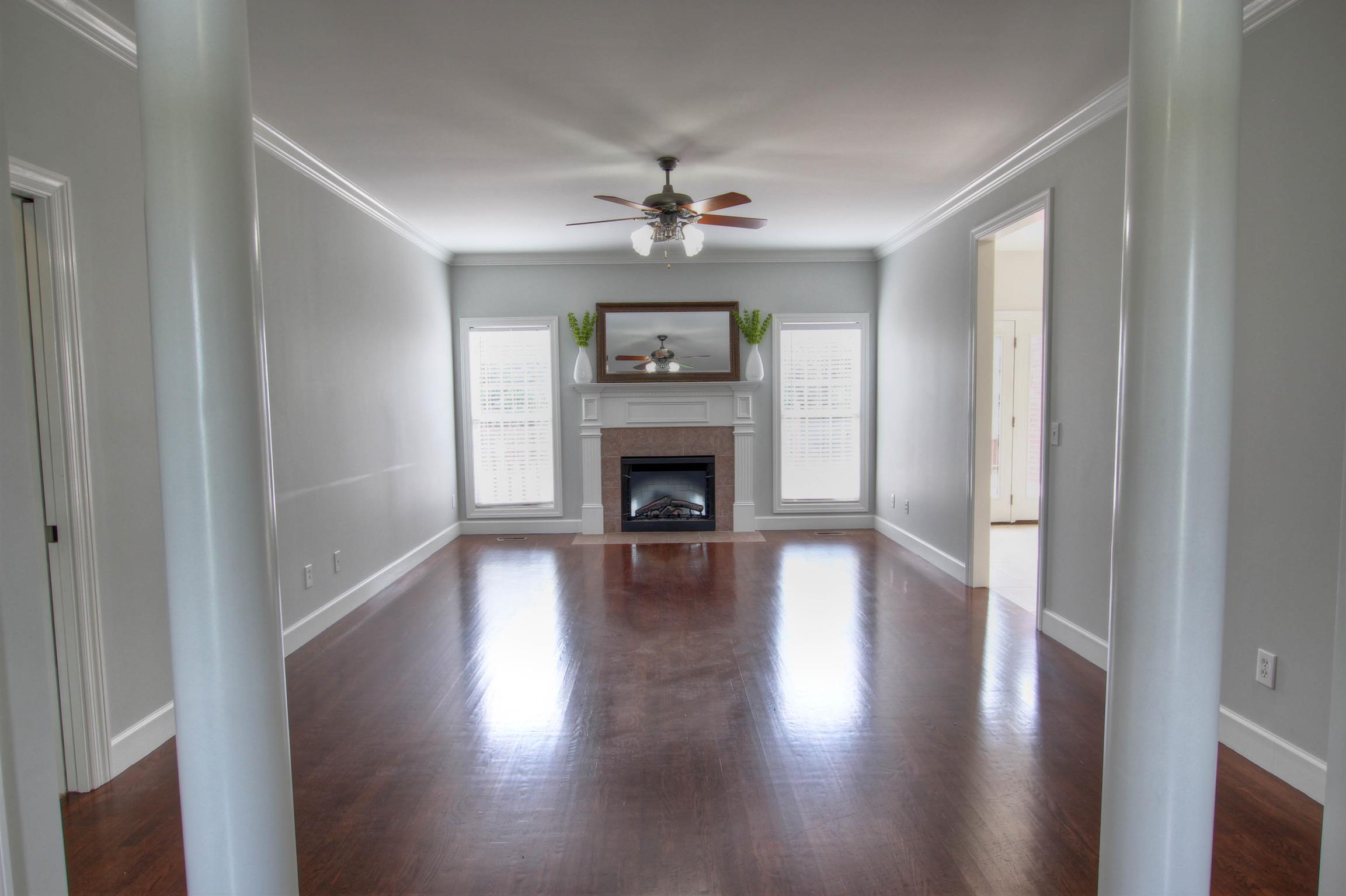 225 Conquest Road Murfreesboro, TN 37128 - Photo 3 of 21 Spacious living room with fireplace