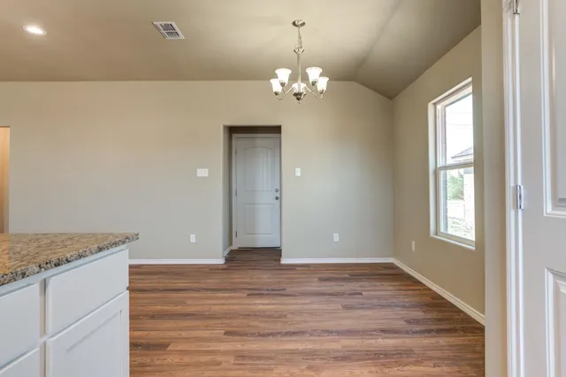 $185,900 | 930 East Municipal Drive, Lubbock, TX 79403