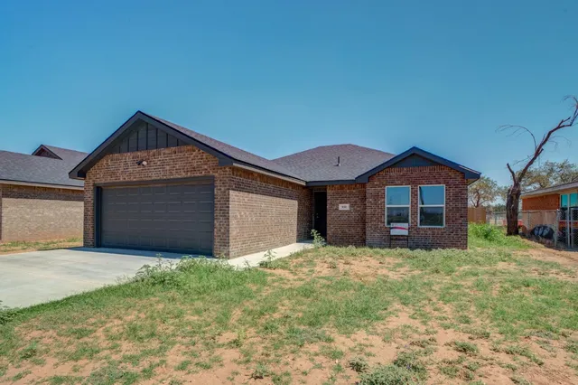 $185,900 | 930 East Municipal Drive, Lubbock, TX 79403