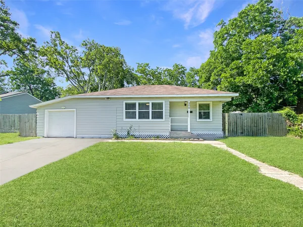 $99,900 | 506 Azalea Drive, La Marque, TX 77568
