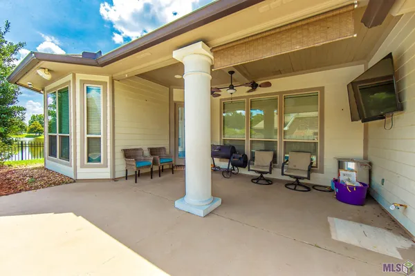 $460,000 | 13110 Cypress Swamp Drive, Geismar, LA 70734