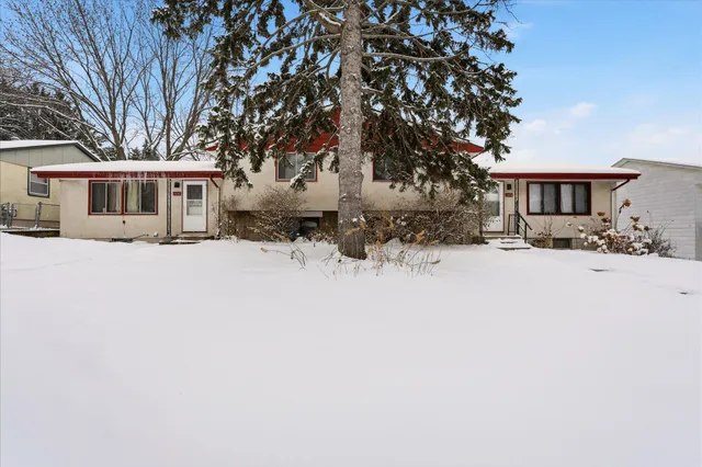 $475,000 | 1574 Pacific Street, St. Paul, MN 55106