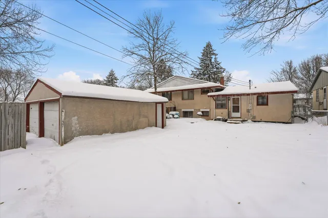 $475,000 | 1574 Pacific Street, St. Paul, MN 55106