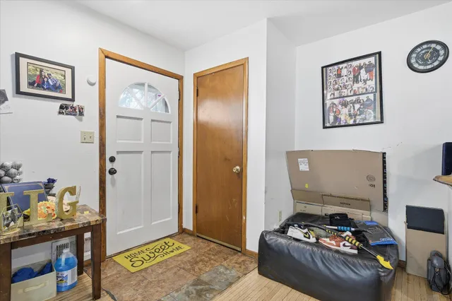 $475,000 | 1574 Pacific Street, St. Paul, MN 55106