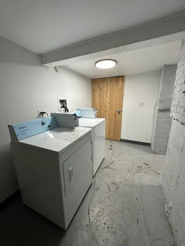 $1,450 | 8226 South Brandon Avenue, Unit 1F, Chicago, IL 60617