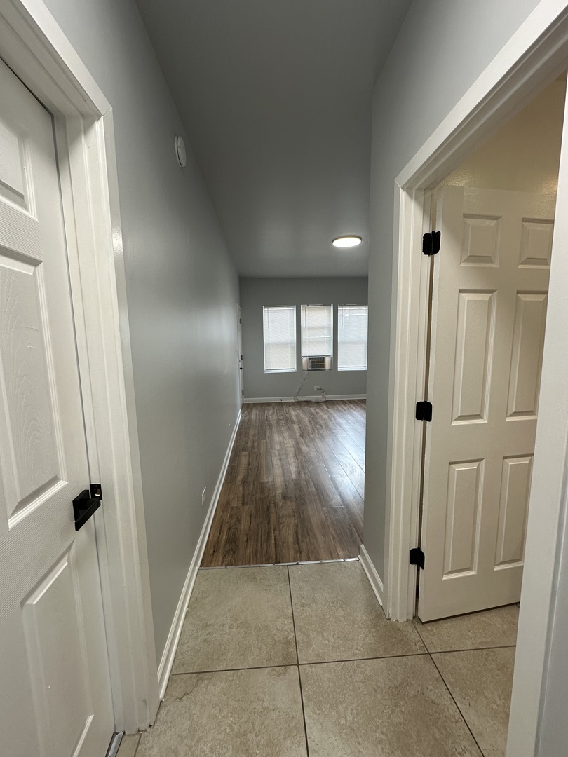 8226 South Brandon Avenue, Unit 1F Chicago, IL 60617 - Photo 6 of 11