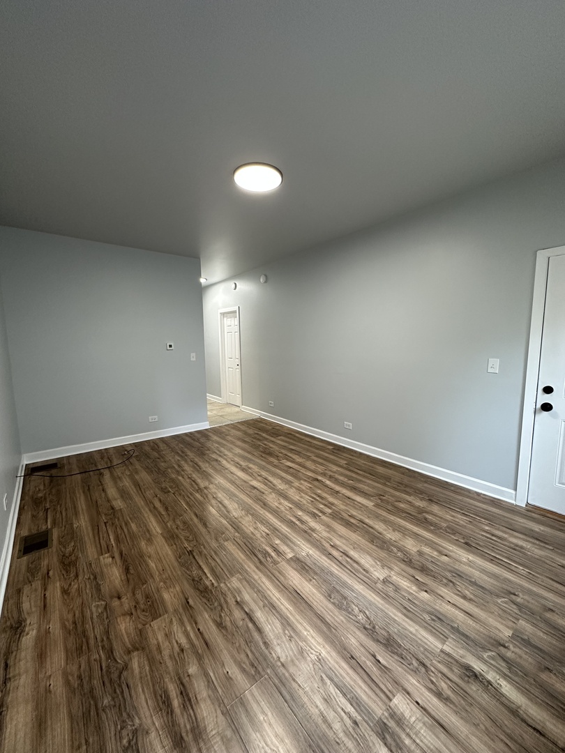 8226 South Brandon Avenue, Unit 1F Chicago, IL 60617 - Photo 8 of 11