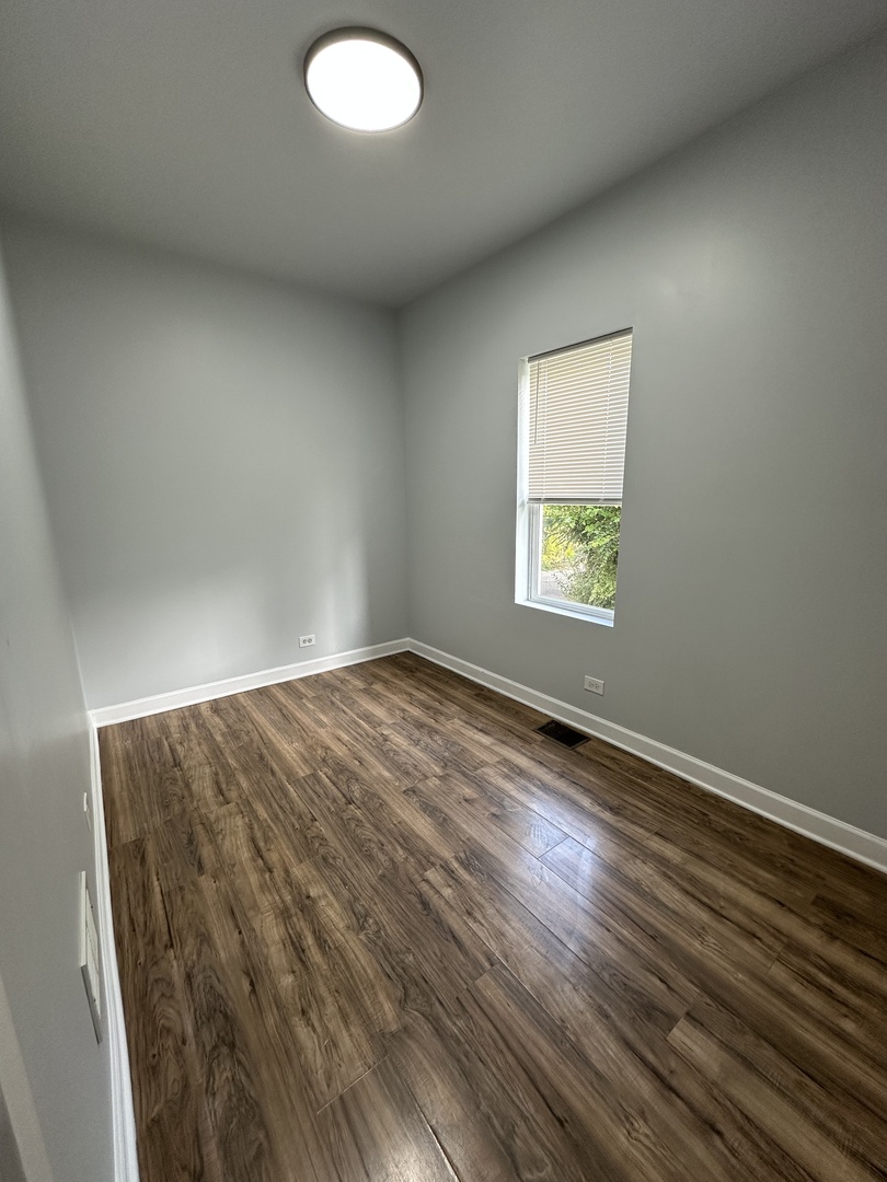 8226 South Brandon Avenue, Unit 1F Chicago, IL 60617 - Photo 9 of 11