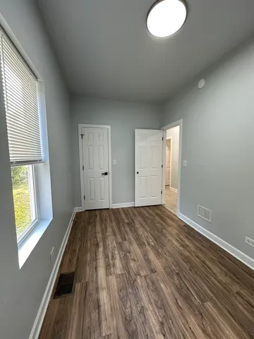 $1,450 | 8226 South Brandon Avenue, Unit 1F, Chicago, IL 60617