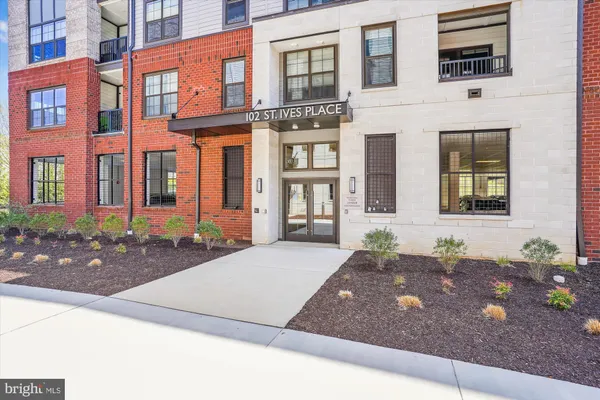$599,000 | 102 St Ives Place, Unit 209, Oxon Hill, MD 20745
