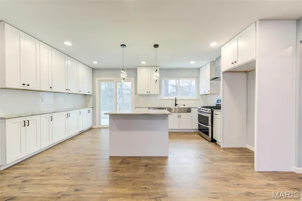 $585,000 | 114 Lea Meadows Drive, Ballwin, MO 63011