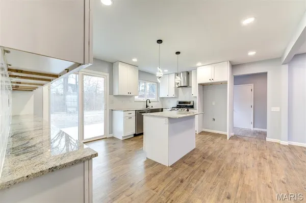 $585,000 | 114 Lea Meadows Drive, Ballwin, MO 63011