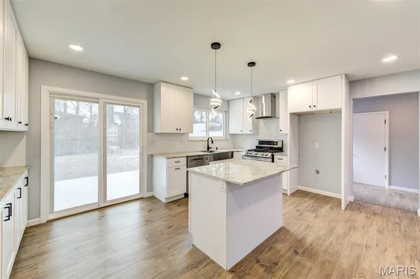 $585,000 | 114 Lea Meadows Drive, Ballwin, MO 63011