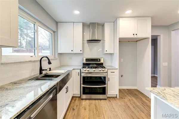 $585,000 | 114 Lea Meadows Drive, Ballwin, MO 63011