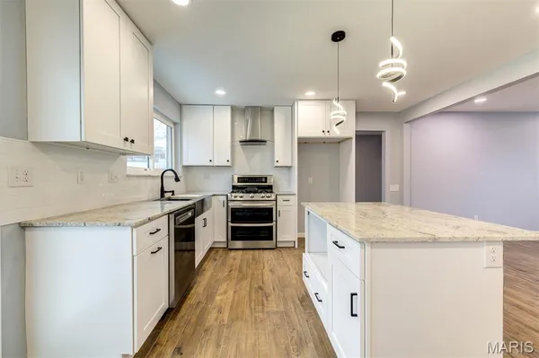 $585,000 | 114 Lea Meadows Drive, Ballwin, MO 63011