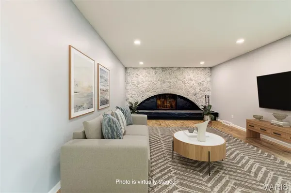 $585,000 | 114 Lea Meadows Drive, Ballwin, MO 63011