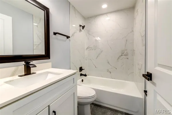 $585,000 | 114 Lea Meadows Drive, Ballwin, MO 63011