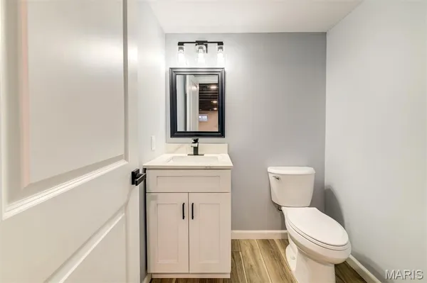 $585,000 | 114 Lea Meadows Drive, Ballwin, MO 63011