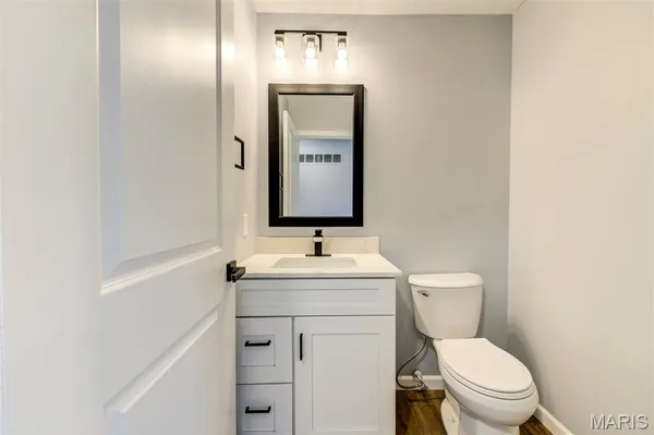 $585,000 | 114 Lea Meadows Drive, Ballwin, MO 63011