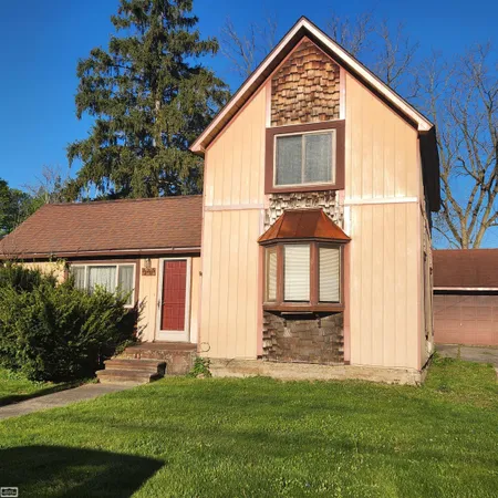 $175,000 | 73385 Floral Street, Armada, MI 48005
