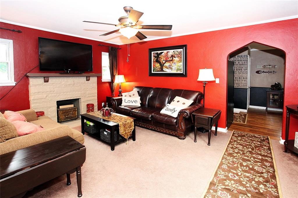 1019 Wible Run Road Pittsburgh, PA 15209 - Photo 3 of 19