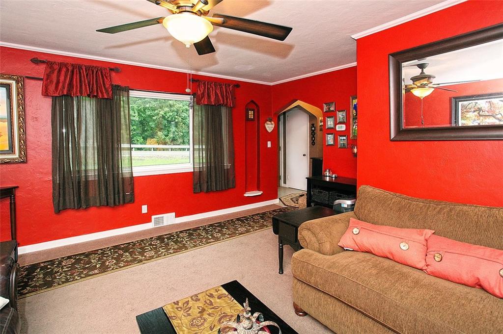1019 Wible Run Road Pittsburgh, PA 15209 - Photo 4 of 19