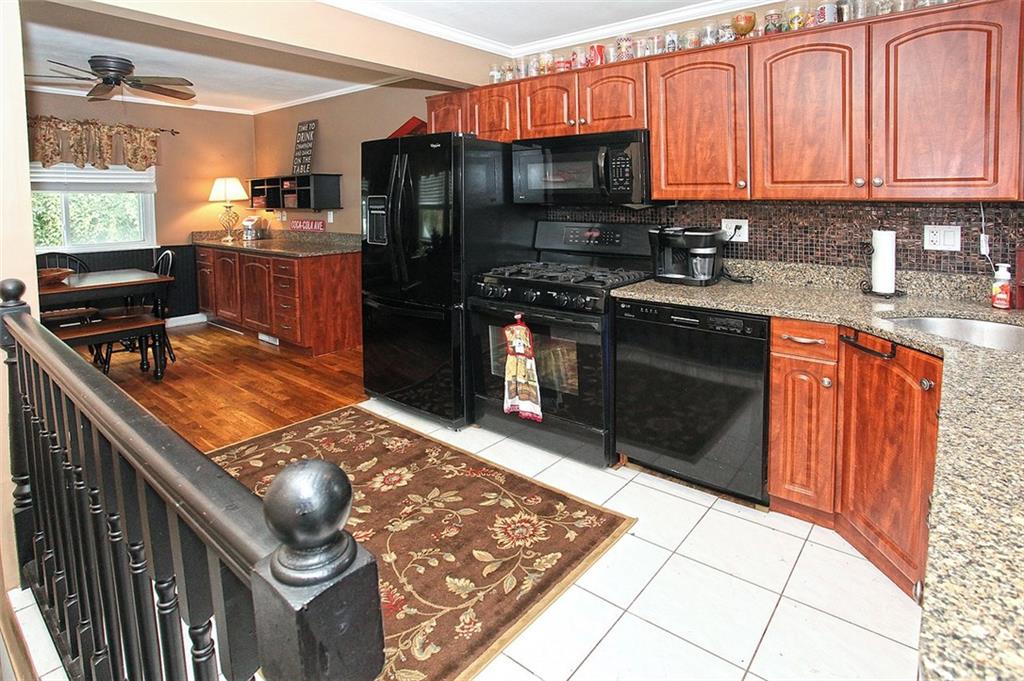 1019 Wible Run Road Pittsburgh, PA 15209 - Photo 7 of 19