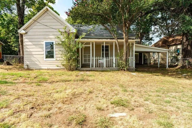 $79,900 | 1716 Maple Avenue, Paris, TX 75460
