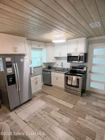 $4,250 | 2161 Todd Lane, Indialantic, FL 32903