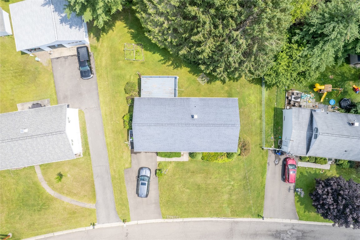 1122 Frost Road Endicott, NY 13760 - Photo 4 of 21 Gallery Image 4