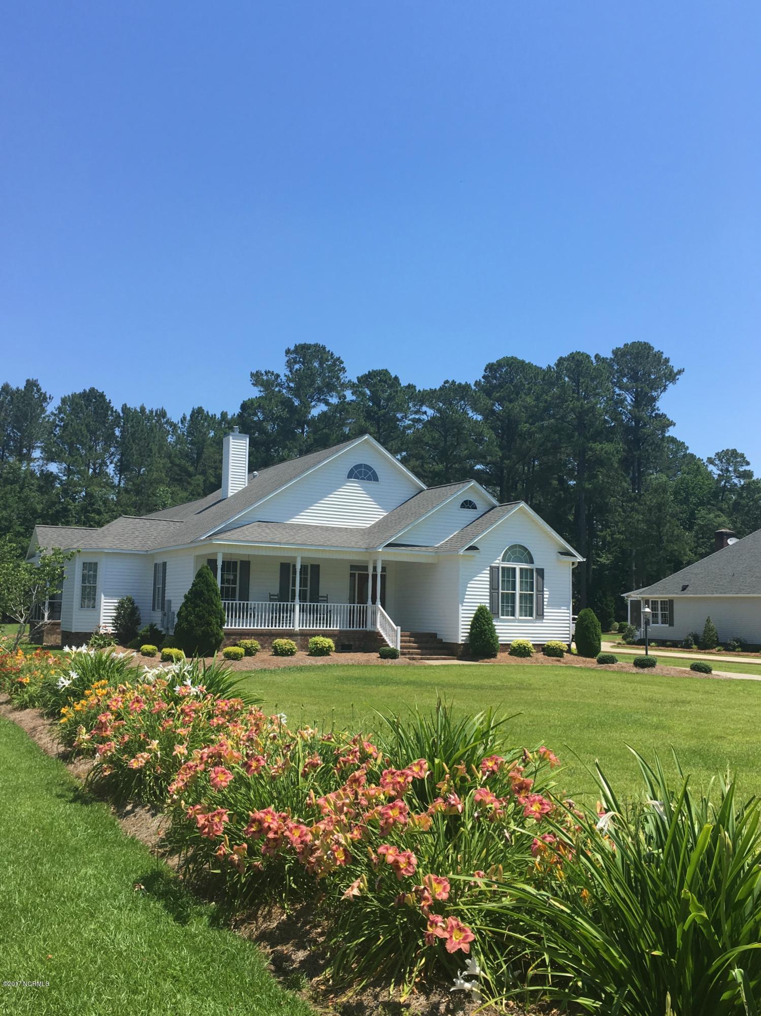 408 Northwood Road Washington, NC 27889 - Photo 1 of 35 Beautiful Home