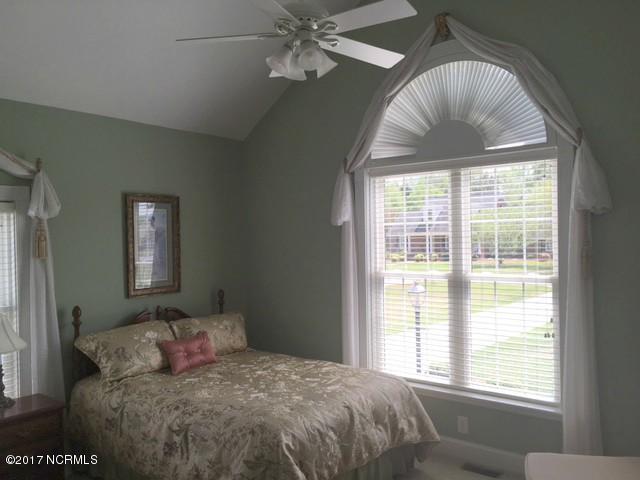 408 Northwood Road Washington, NC 27889 - Photo 19 of 35 2nd Bedroom