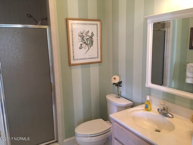 408 Northwood Road Washington, NC 27889 - Photo 20 of 35 Guest Bath
