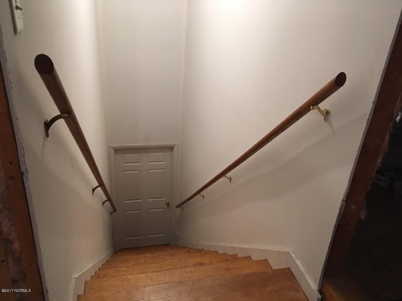 408 Northwood Road Washington, NC 27889 - Photo 26 of 35 Looking Down from Stairs