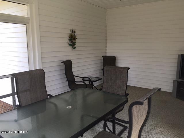 408 Northwood Road Washington, NC 27889 - Photo 29 of 35 Screened Porch